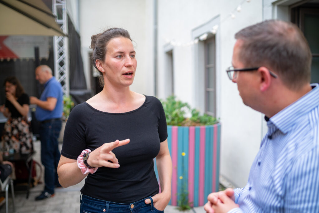 Projektvorstellung Albert Schweitzer Kinderdorf: "Anschaffung Nestschaukel"